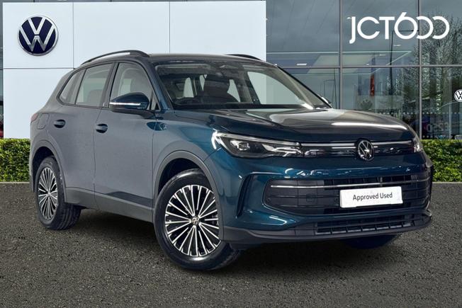 VOLKSWAGEN Tiguan Photo 1