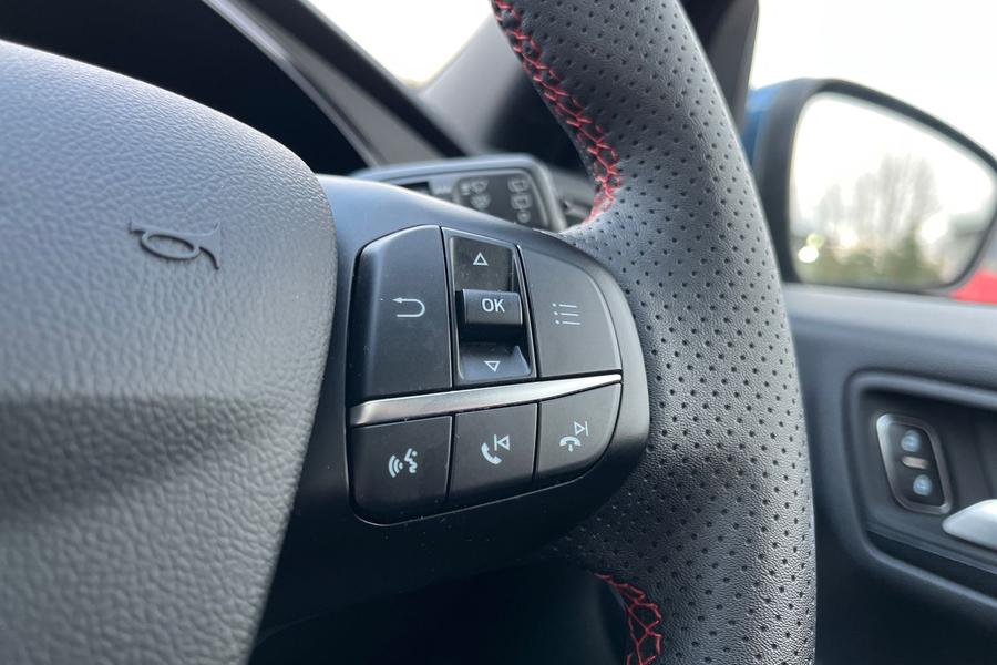 Ford KUGA Photo autoimg-2ecb078936f5e5aa9c918628cf2f2399685e52a1.jpg