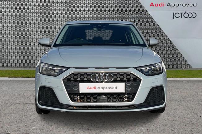 AUDI A1 Photo 8