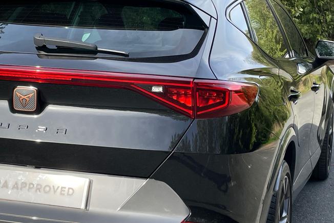 CUPRA Formentor Photo 18