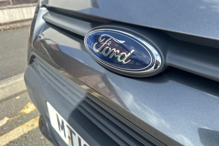 Used Ford Transit Connect MT18LNJ 30