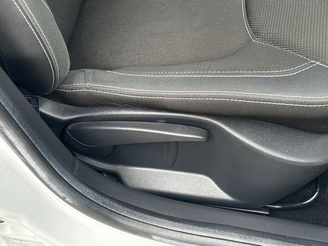 RENAULT Clio Photo 39