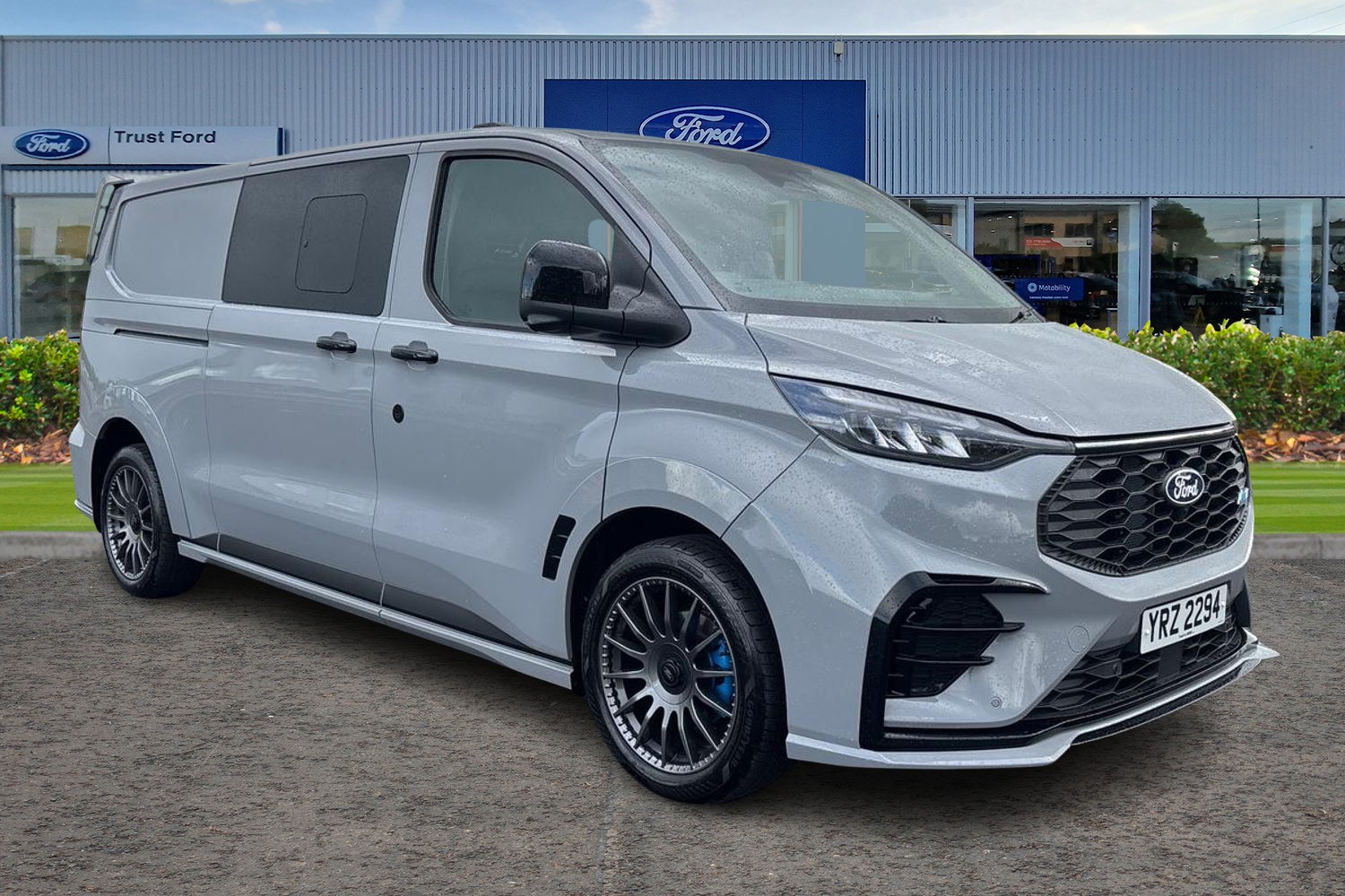 Ford TRANSIT CUSTOM Photo 0