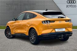 FORD Mustang Mach-E Photo 3