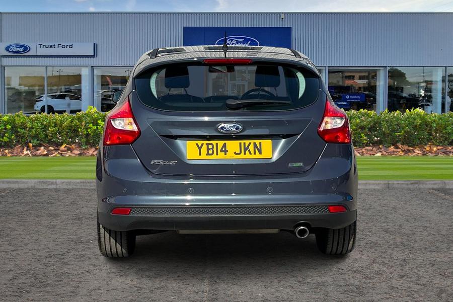 Ford FOCUS Photo autoimg-2eda48ac40b0cebdf7abcb8f53a3b0d7d0745eee.jpg
