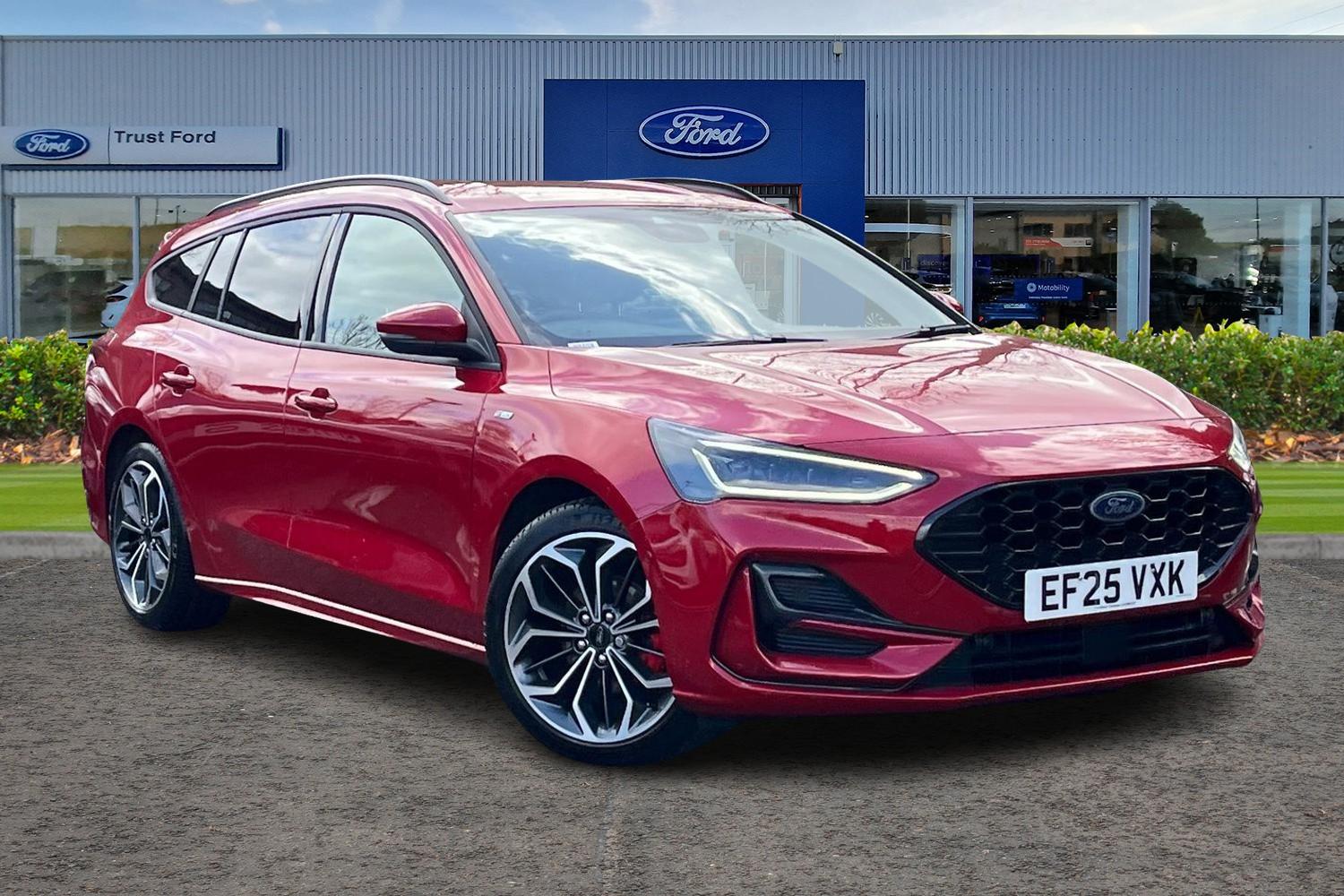 Ford Focus Photo 0