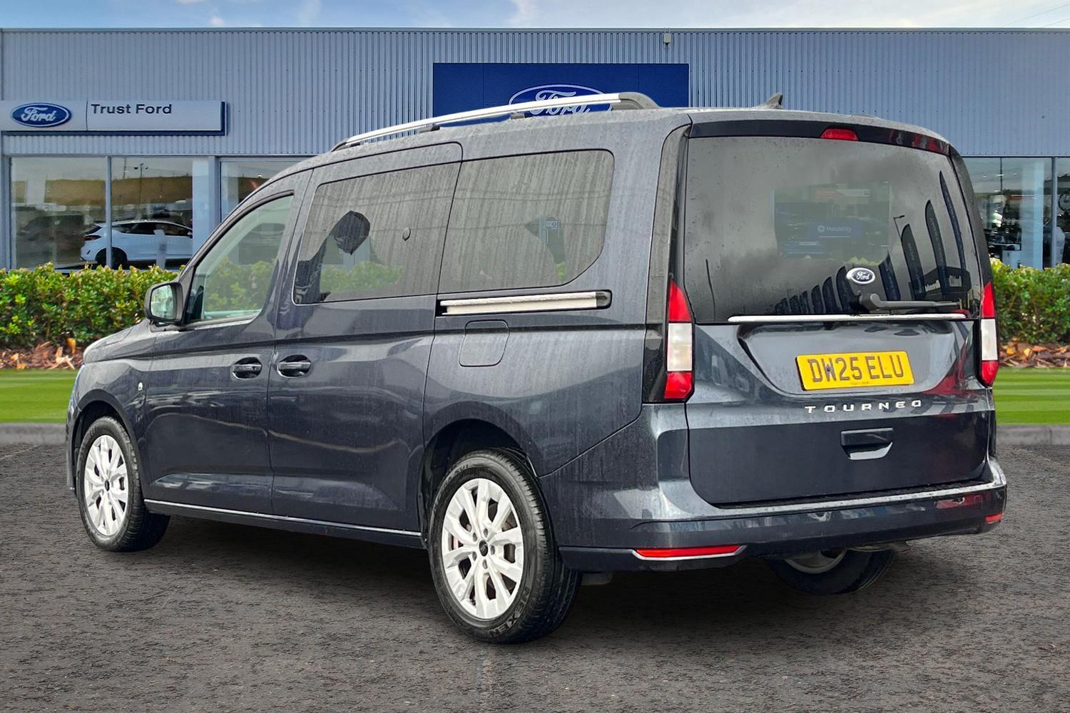 Ford Grand Tourneo Connect Photo 1