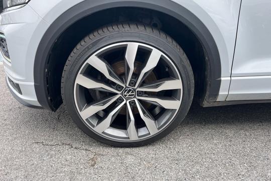 Volkswagen T-ROC R-LINE Photo autoimg-2ee07a6bcac0cd4e1833d6024d7334b13249fc24.jpg