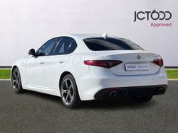 ALFA ROMEO Giulia Photo 3
