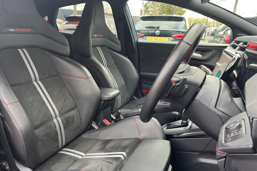 Ford PUMA Photo autoimg-2ee2f1901ee22da700c6c5ef2e8c10b4d5ff7d9c.jpg
