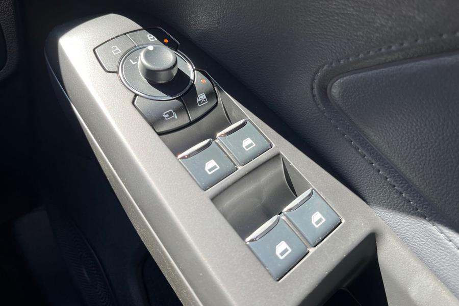 Ford Focus Photo autoimg-2ee60724cc3bc05c6677b8396b93c8db943b9837.jpg