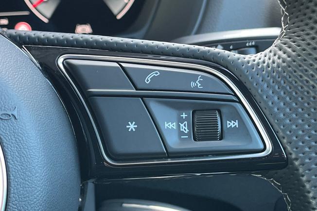 AUDI Q2 Photo 18