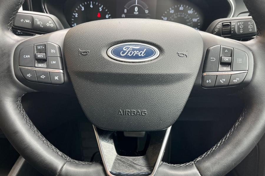 Ford FOCUS Photo autoimg-2ee88c881ccbb94732018fb2e0e061becf4c89db.jpg