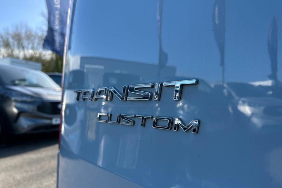 Used Ford TRANSIT CUSTOM YS69KHO 21
