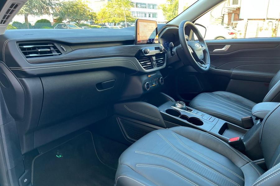Ford Kuga Photo autoimg-2eedc25c9b2e56b75c93e1a46e34702b42564d99.jpg