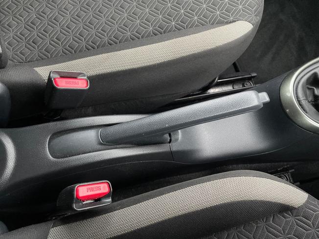 TOYOTA Aygo X Photo 38