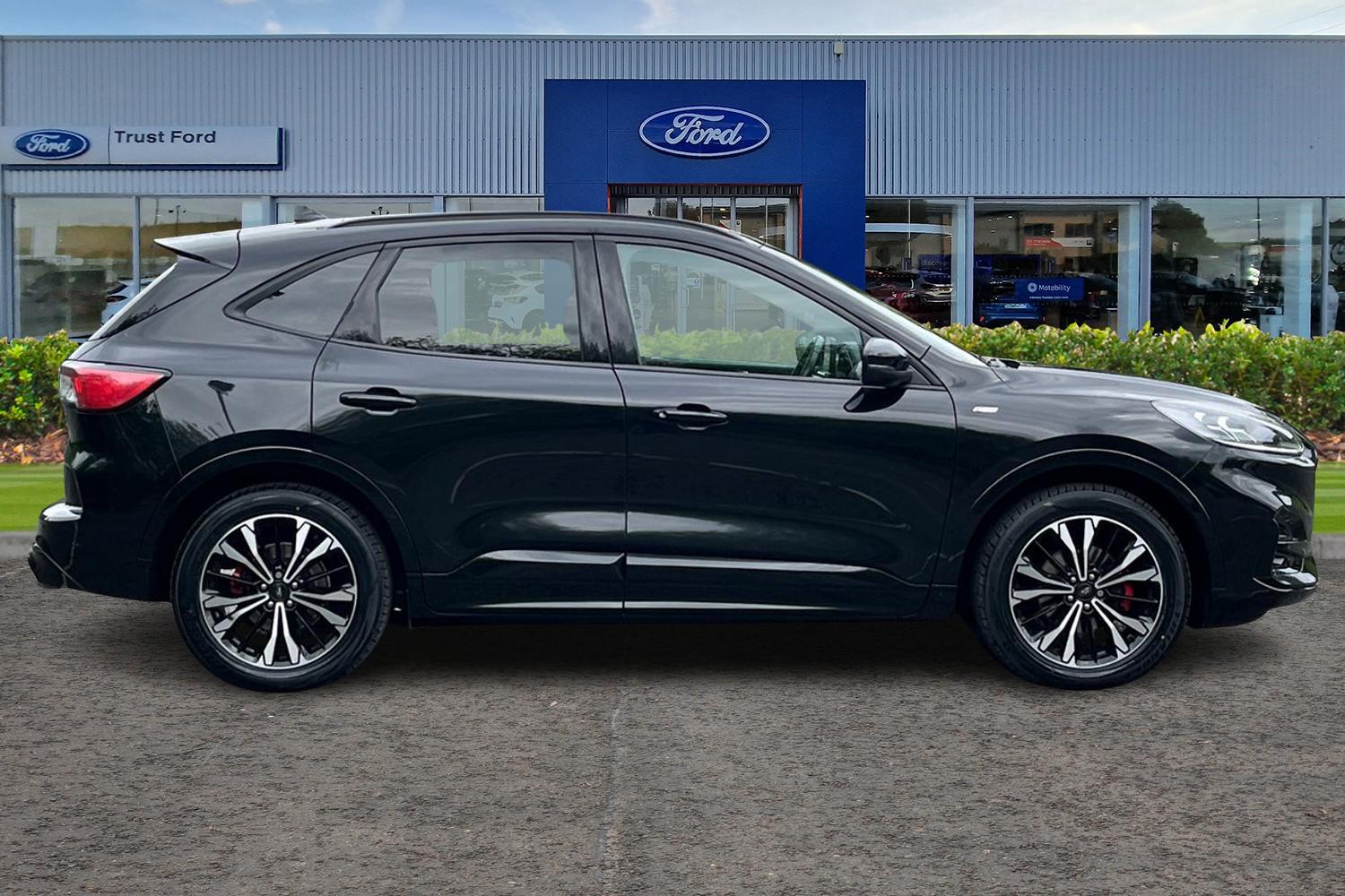 Ford KUGA Photo 2