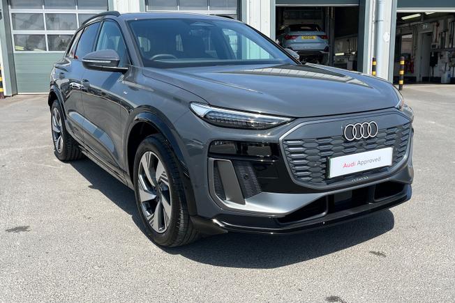 AUDI Q6 E-Tron Photo 54