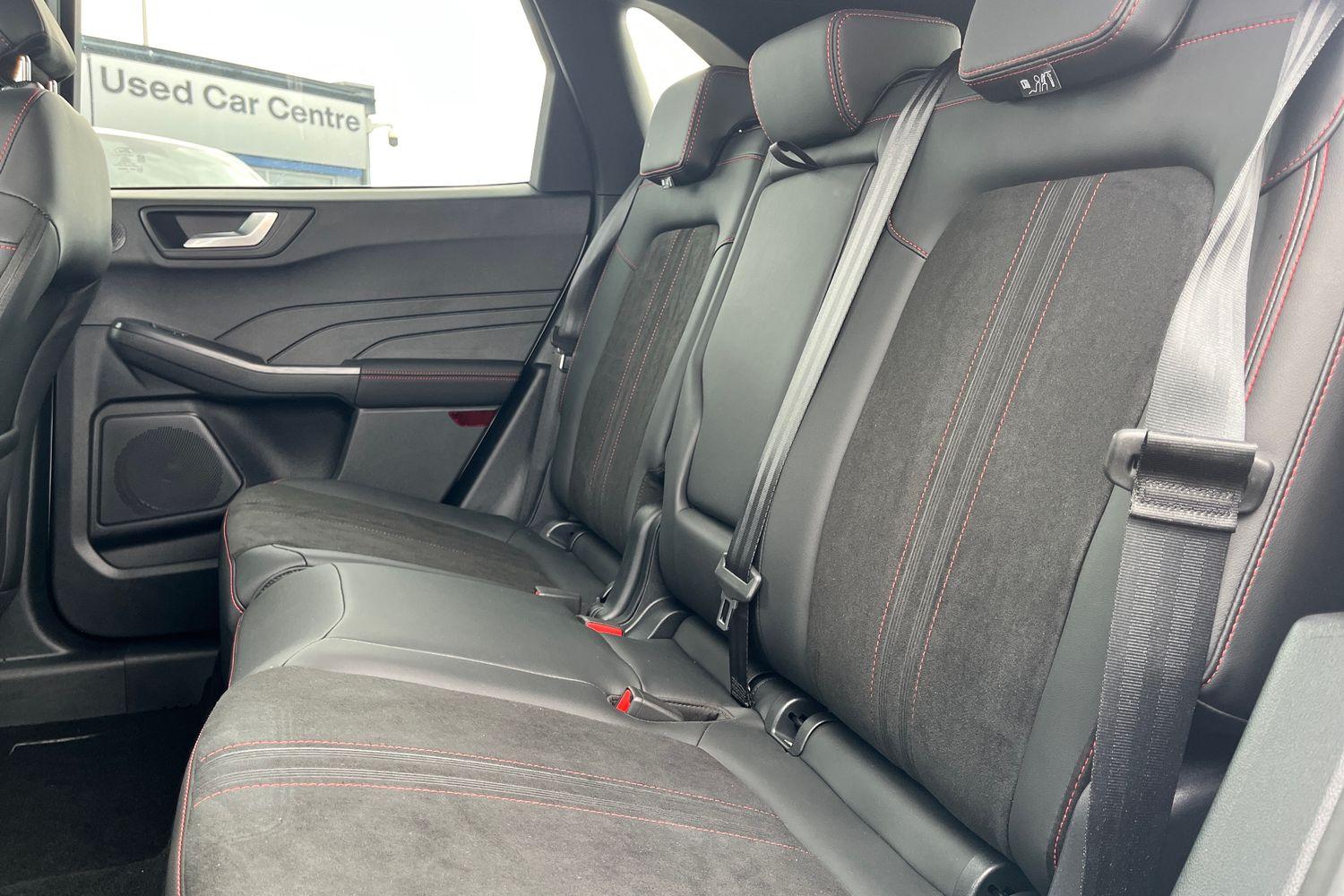 Ford KUGA Photo 19