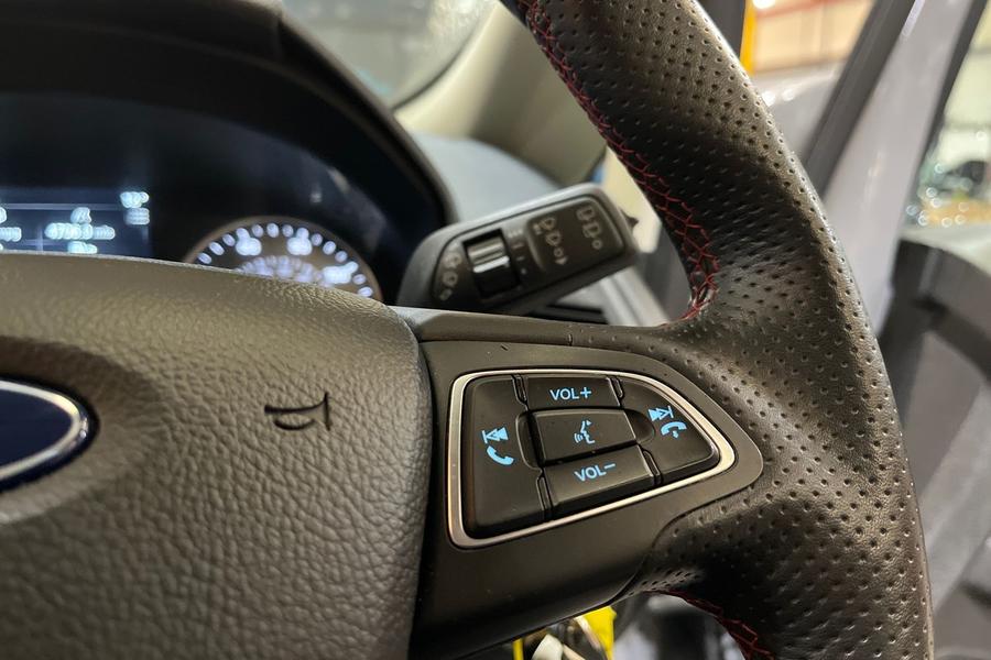 Ford ECOSPORT Photo autoimg-2efa22db2c6f1f75f783264b54fddaec8c442715.jpg