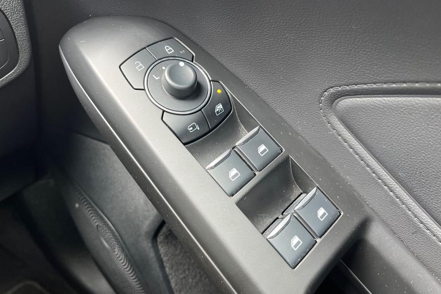 Ford FOCUS Photo autoimg-2efc2384d05f958acc63a6940bc88cc6d5b9fb8e.jpg