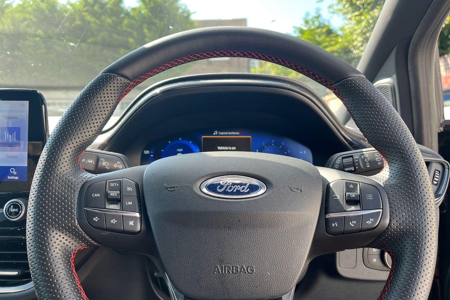 Ford PUMA Photo 11