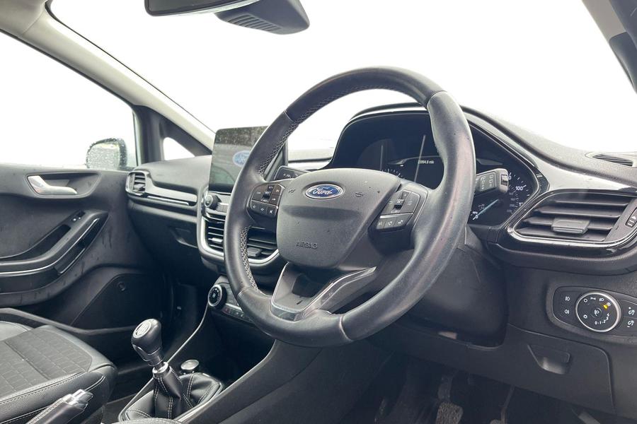 Ford FIESTA Photo autoimg-2efe442064102d50cad281a83cef18d3101cb904.jpg