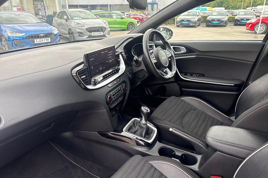 Kia CEED Photo autoimg-2efff621bc8809db5dbaae24961bef6cea90c2b4.jpg