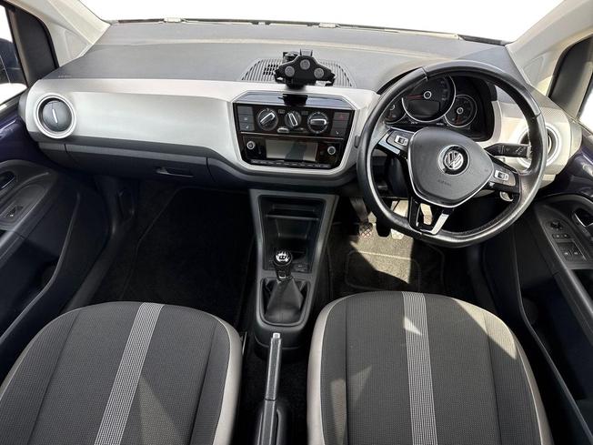 VOLKSWAGEN up! Photo 10