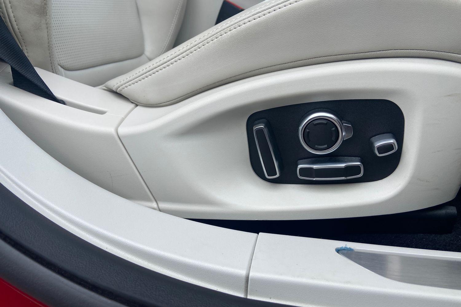 Jaguar I-PACE Photo 33
