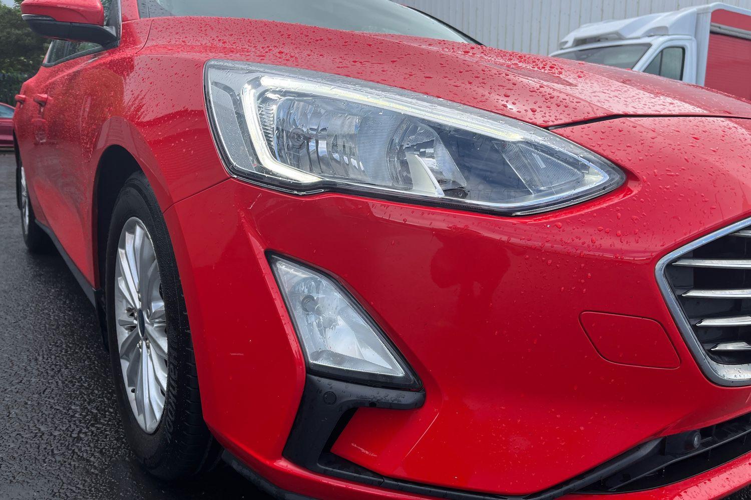 Ford Focus Photo 37
