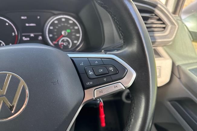 VOLKSWAGEN Transporter Photo 17