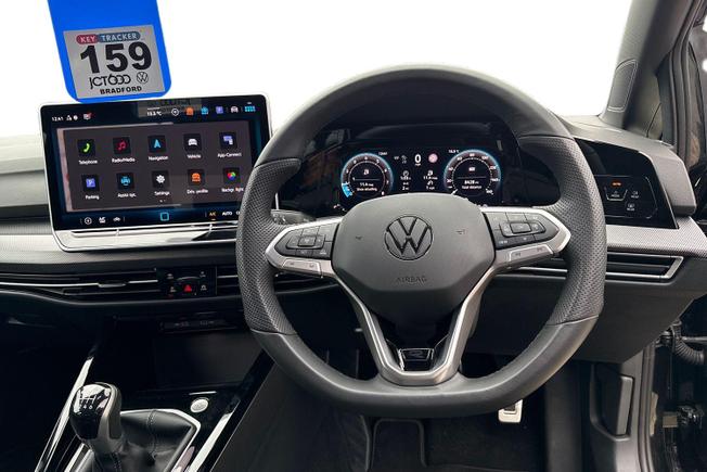VOLKSWAGEN Golf Photo 11