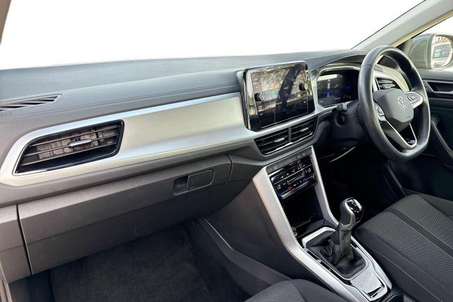 VOLKSWAGEN T-Roc Photo 2