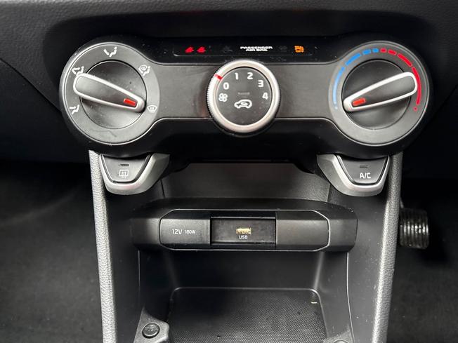 KIA Picanto Photo 32