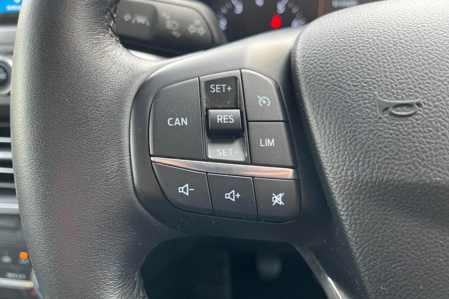 Ford FOCUS Photo autoimg-2f1395b38035f6aa0e2a202278105a2ce7b0421c.jpg
