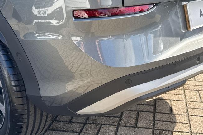 VOLKSWAGEN T-Roc Photo 25
