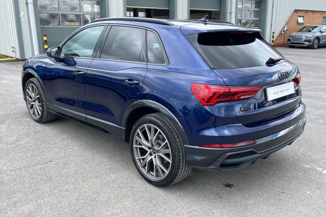 AUDI Q3 Photo 24
