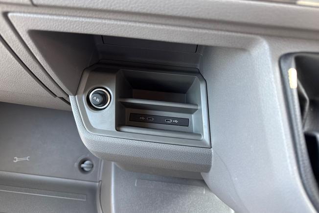Volkswagen Crafter Photo 39