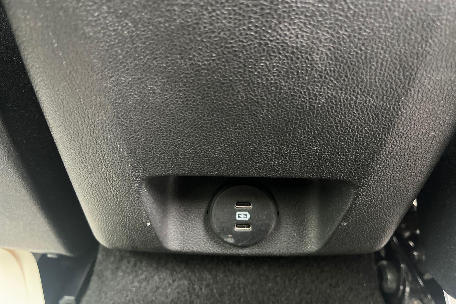 Ford FOCUS Photo 24