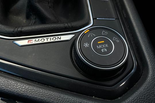 Volkswagen Tiguan Photo autoimg-2f23cf90fc1d02439e606aa44dae9940f1653e8f.jpg