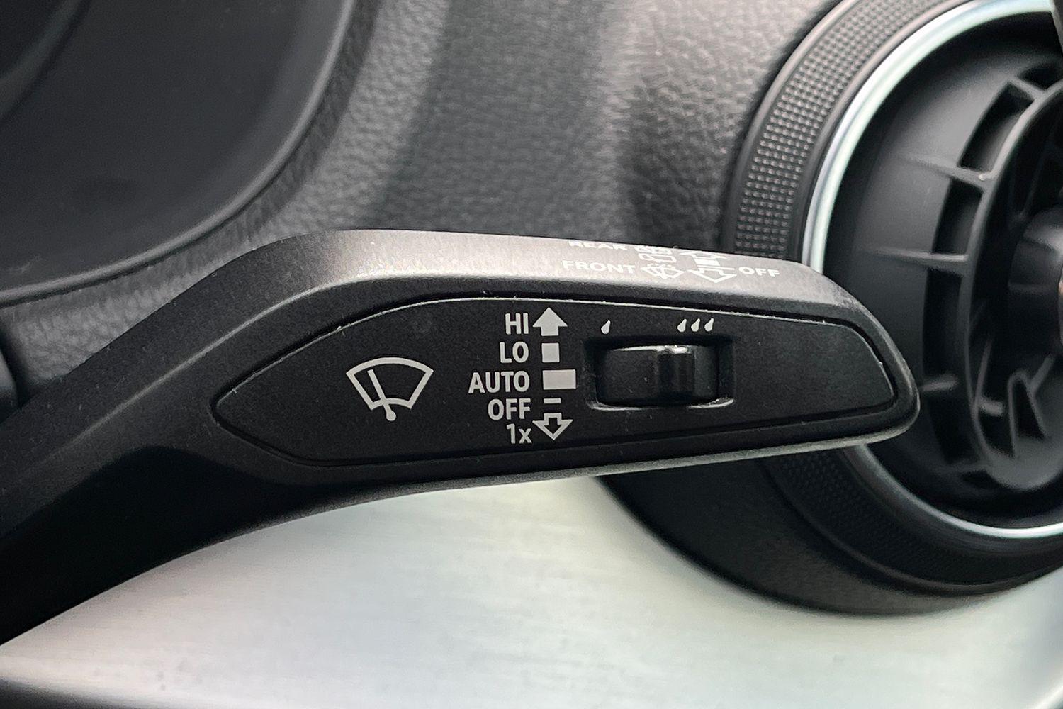 Audi Q2 Photo 14
