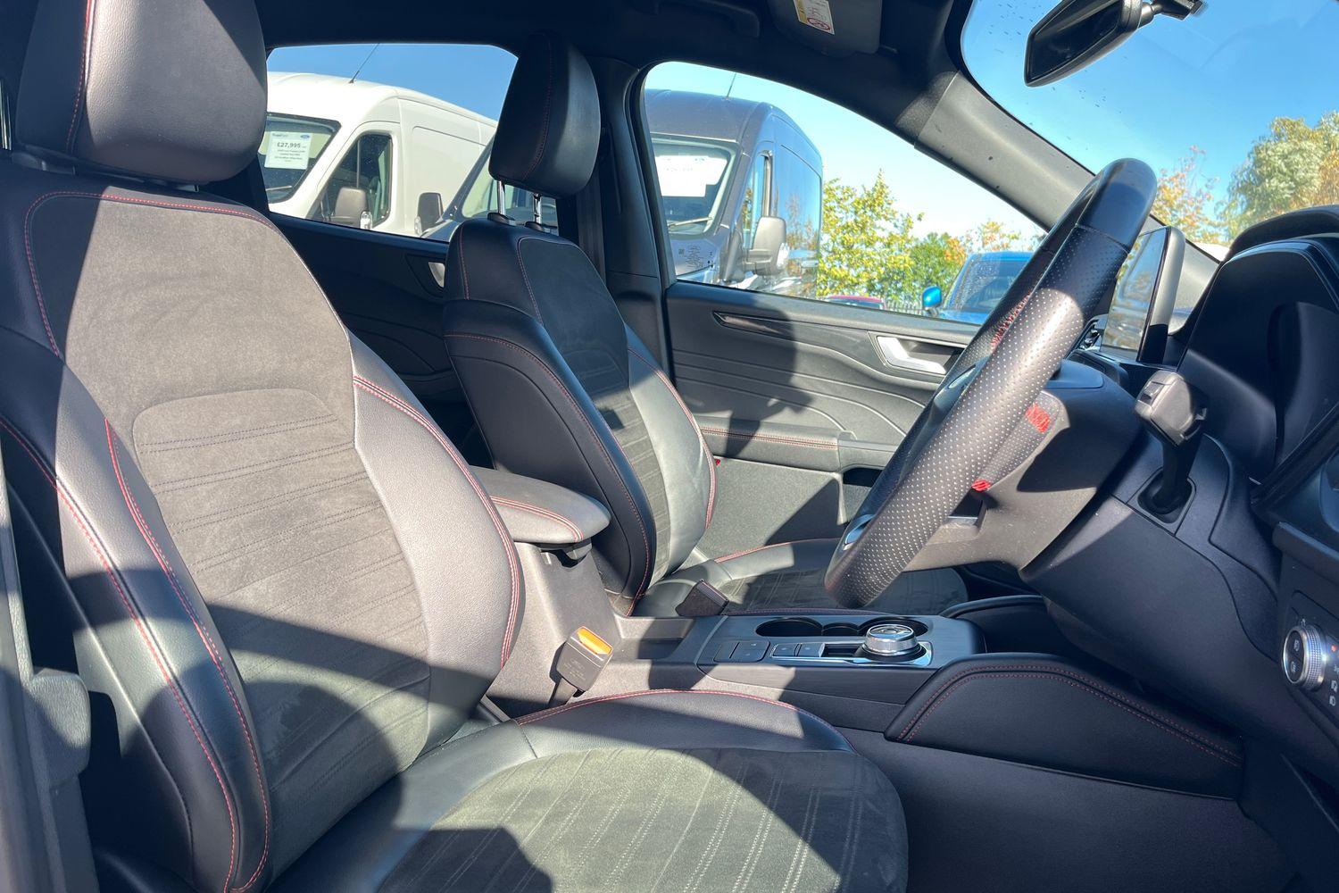 Ford Kuga Photo 16