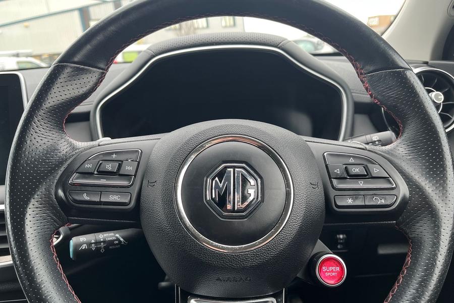 MG Motor UK HS Photo autoimg-2f2e8f3106a1d541bbdb0e8f0f5bb70b5d316bd9.jpg