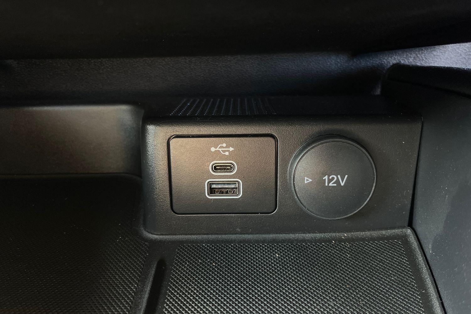 Ford KUGA Photo 26