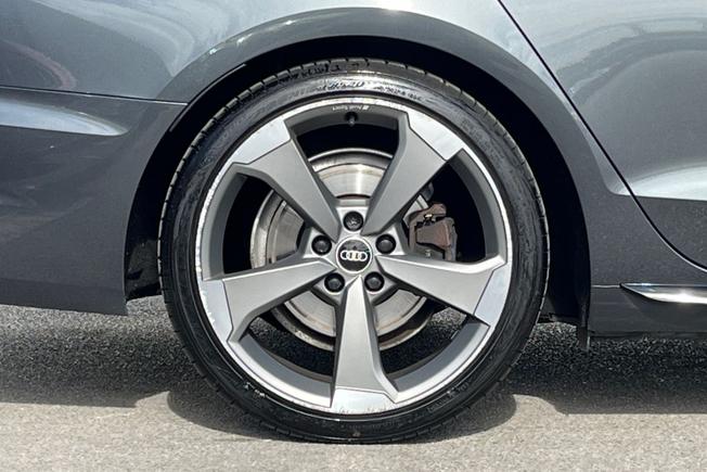 AUDI A4 Photo 5