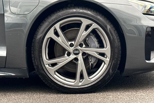 Audi E-Tron Gt Photo 5