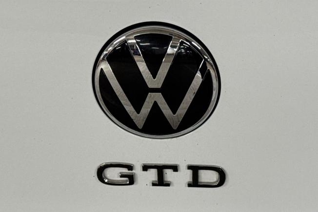 Volkswagen Golf Photo 27