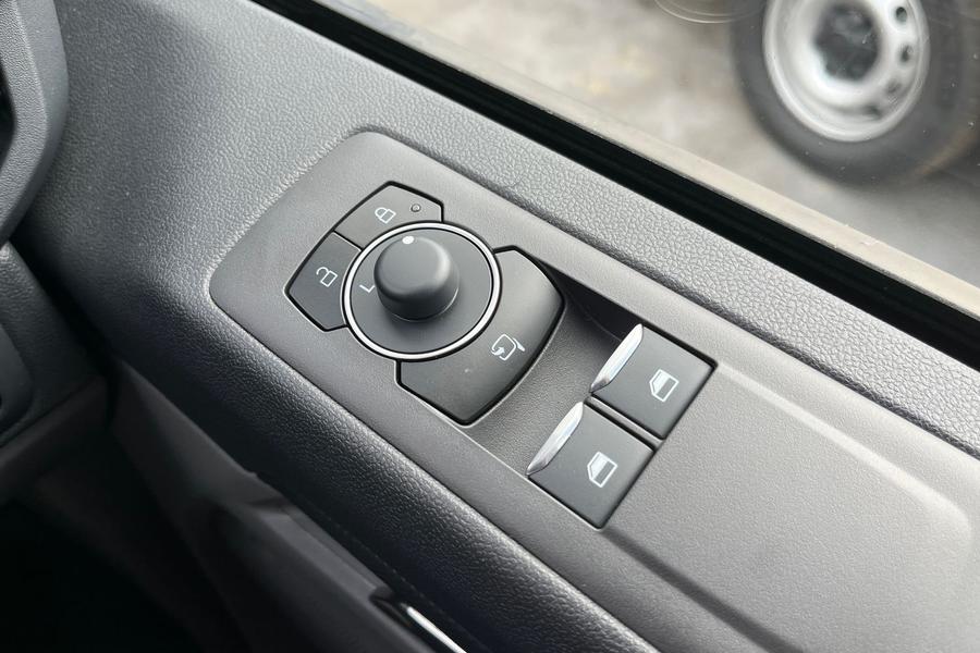 Ford Transit Custom Photo autoimg-2f376f651f1889f4b9910a8171a6de4d112a7b58.jpg