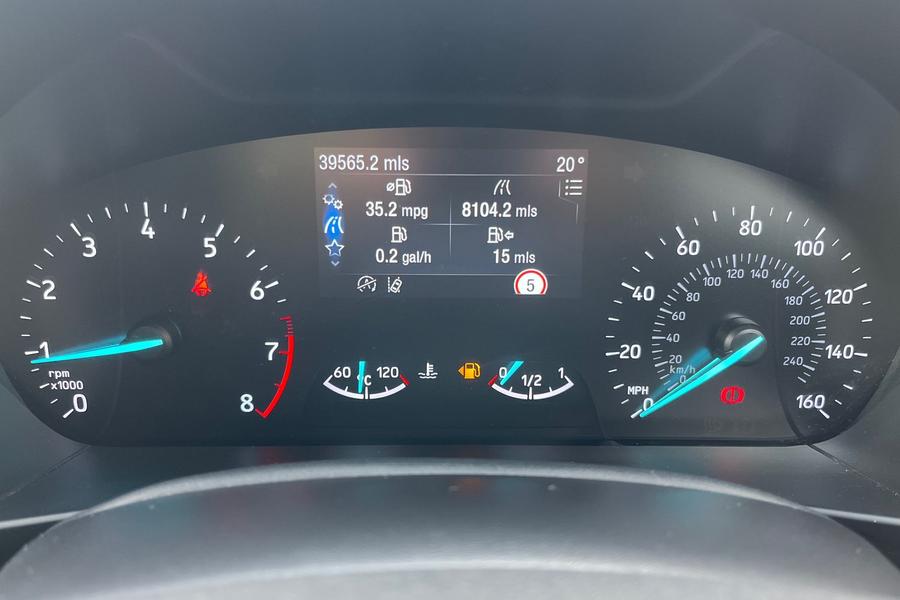Ford FOCUS Photo autoimg-2f3a82f998f269efe88bed8555d158e927525fef.jpg